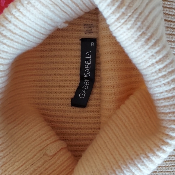 NWT Gabby Isabella Sweater - Picture 5 of 11